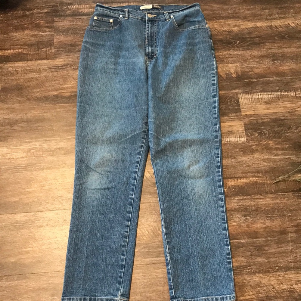 St. John Bay Stretch Jeans! 12 Average!